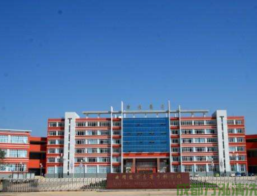 2025年10月5日自贡某工厂食堂厨房油烟机和烟道清洗案例